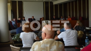 Fingiranje dijaloga o Zakonu